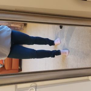 Trendy low-rise Paige jeans